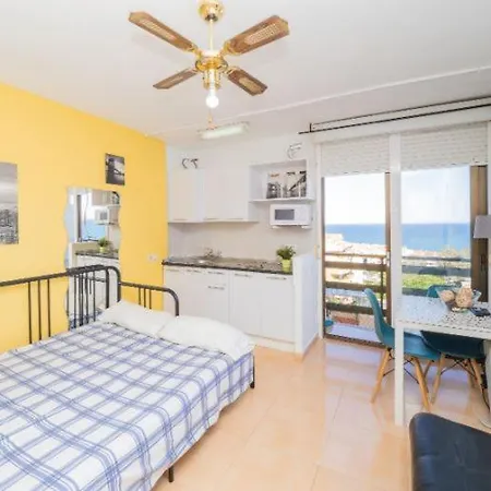 Sea Views Studio S13 Apartment *